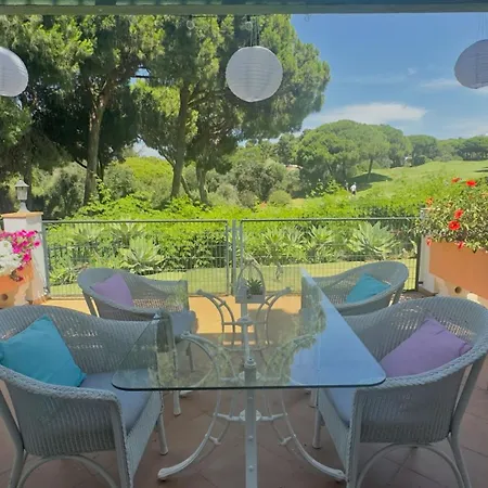 Townhouse By Cabopino Golf, بيت للعطل ماربيا