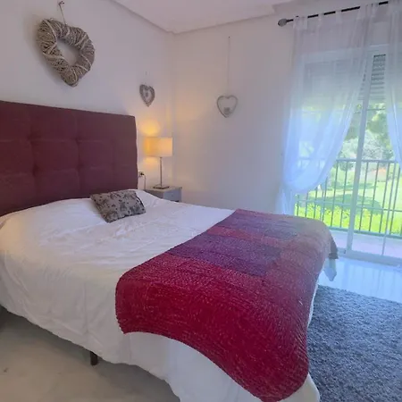 Townhouse By Cabopino Golf, بيت للعطل