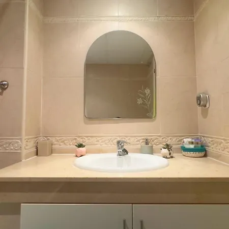 Townhouse By Cabopino Golf, بيت للعطل ماربيا